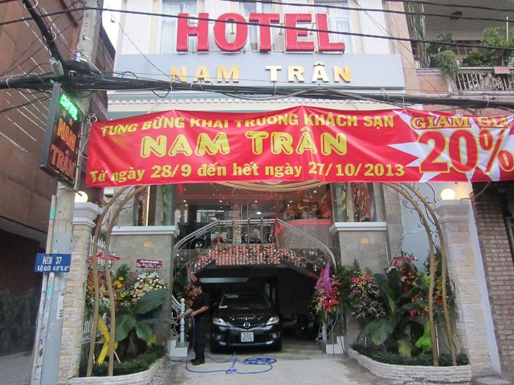 Nam Tran Hotel Ho Chi Minh City Exterior photo